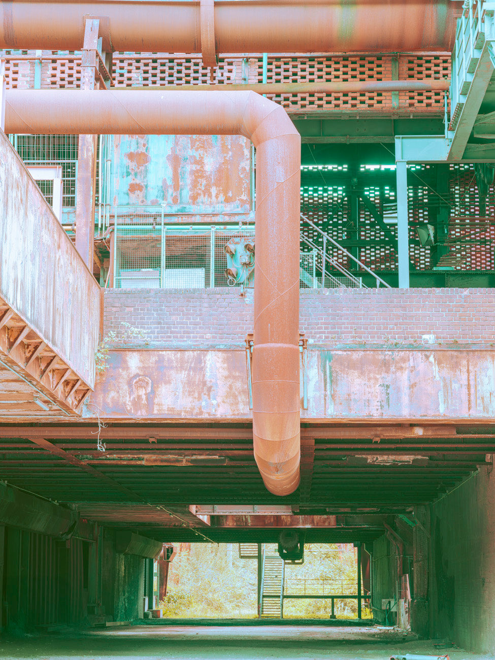 INDUSTRIAL JUNGLE - 022